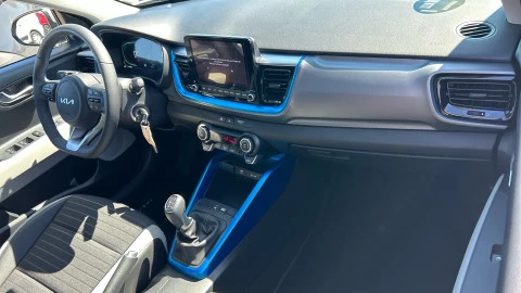 Kia Stonic 1.0 T-GDi 74kW MHEV MT Style Edition
