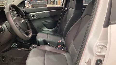 Dacia Spring Expression Electric 33kW (45CV)