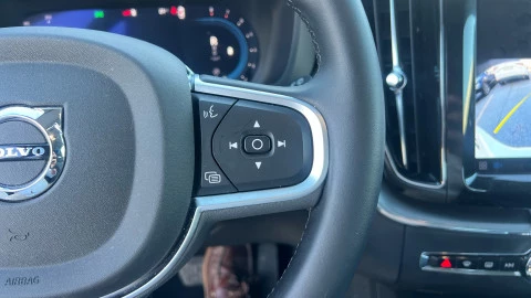 Volvo XC60 2.0 B5 G MHEV Core Auto AWD