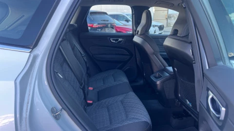 Volvo XC60 2.0 B5 G MHEV Core Auto AWD