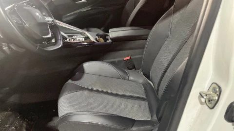 Peugeot 5008 1.2 PureTech 96KW S&S Allure EAT8