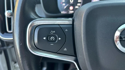 Volvo XC40 2.0 D3 Momentum