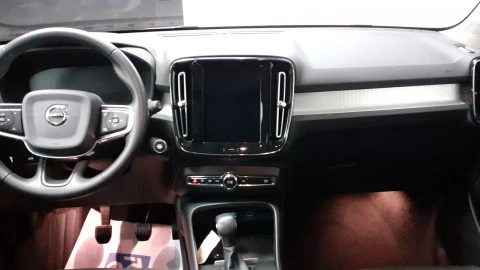 Volvo XC40 TODOTERRENO 2.0 D3 MOMENTUM 150 5P