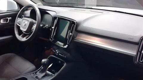 Volvo XC40 TODOTERRENO 2.0 D3 MOMENTUM 150 5P