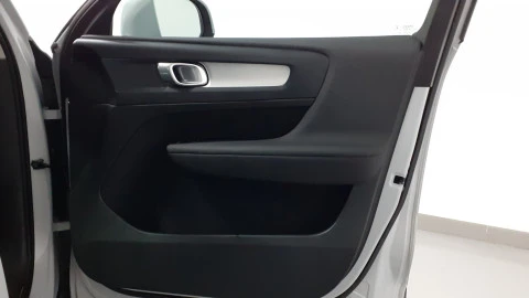 Volvo XC40 TODOTERRENO 2.0 D3 MOMENTUM 150 5P