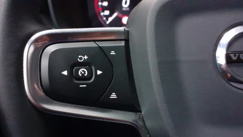 Volvo XC40 TODOTERRENO 2.0 D3 MOMENTUM 150 5P