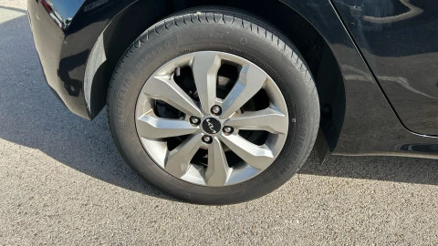 Kia Rio 1.0 T-GDi 74kW (100CV) MHEV iMT Drive