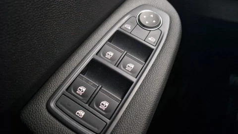 Renault Clio Evolution TCe 90 (67kw)