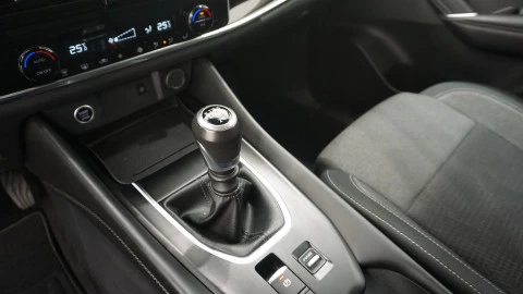 Nissan Qashqai DIG-T 103kW N-Connecta