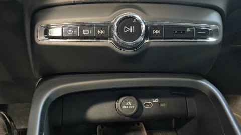 Volvo XC40 2.0 B3 G Core Auto