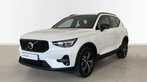 Volvo XC40 2.0 B3 G Plus Dark Auto