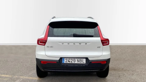 Volvo XC40 2.0 B3 G Plus Dark Auto