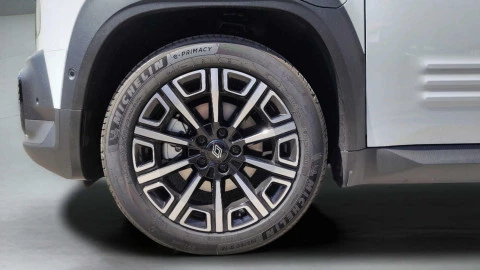 Renault 4 E-Tech   Iconiq autonomia confort 110kW