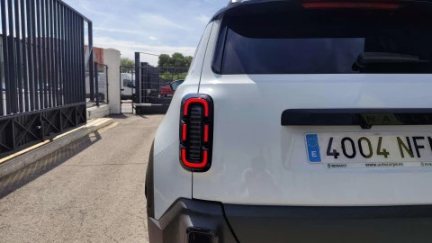 Renault 4 E-Tech   Iconiq autonomia confort 110kW