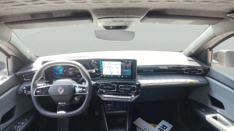 Renault 4 E-Tech   Iconiq autonomia confort 110kW