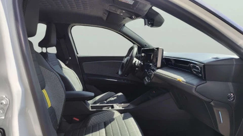Renault 4 E-Tech   Iconiq autonomia confort 110kW