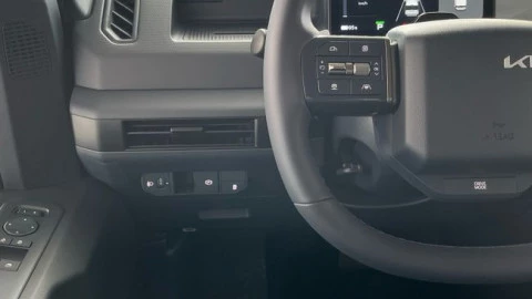 Kia PV5 Passenger L2H1 Long Range Plus