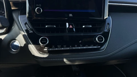 Toyota Corolla 2.0 180H ADVANCE LUXURY E-CVT