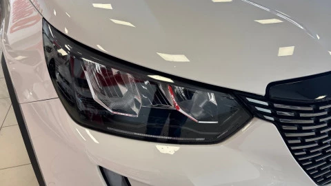 Peugeot 2008 Allure Pack BlueHDI 81kW (110CV)