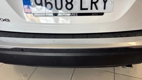 Peugeot 2008 Allure Pack BlueHDI 81kW (110CV)