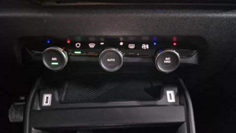 Citroën C4 BlueHDi 130 S&S EAT8 Shine