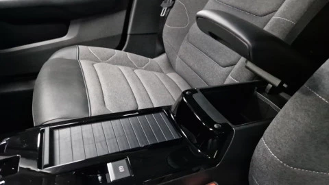 Citroën C4 BlueHDi 130 S&S EAT8 Shine