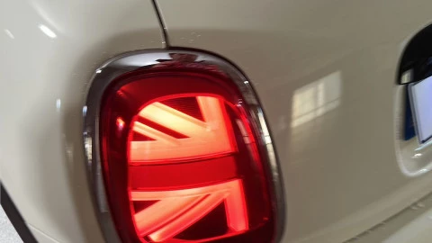 MINI COOPER 5 PUERTAS