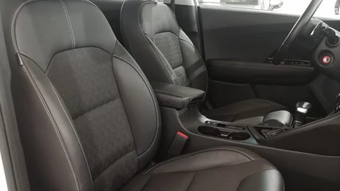 Kia Niro 1.6 GDi HEV 104kW (141CV) Drive