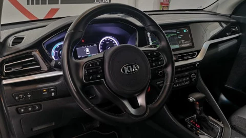 Kia Niro 1.6 GDi HEV 104kW (141CV) Drive