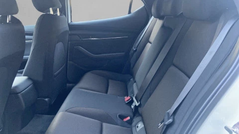 Mazda3 2.5L E-SKY G MHEV 103kW Centre-line