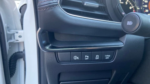 Mazda3 2.5L E-SKY G MHEV 103kW Centre-line