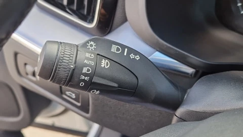 Volvo XC60 2.0 B4 D AWD Momentum Pro Auto