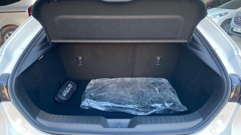 Mazda3 2.5L E-SKY G MHEV 103kW Prime-line