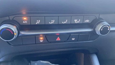 Mazda3 2.5L E-SKY G MHEV 103kW Prime-line