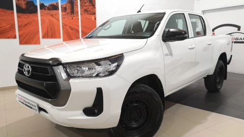 Toyota Hilux 2.4 D4D Cabina Doble GX