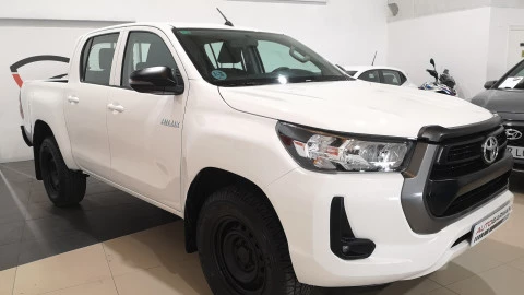 Toyota Hilux 2.4 D4D Cabina Doble GX