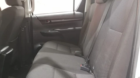 Toyota Hilux 2.4 D4D Cabina Doble GX