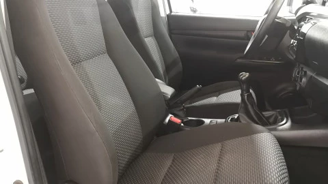 Toyota Hilux 2.4 D4D Cabina Doble GX