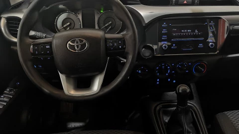 Toyota Hilux 2.4 D4D Cabina Doble GX