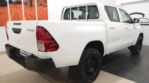 Toyota Hilux 2.4 D4D Cabina Doble GX