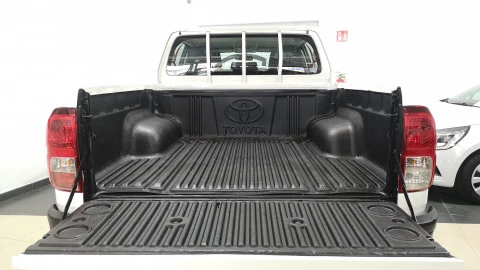 Toyota Hilux 2.4 D4D Cabina Doble GX