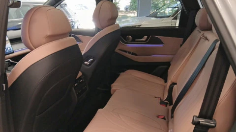 EBRO S900 PHEV 1.5 TGDI 3DHT 4X4 Luxury