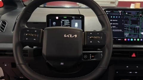 Kia PV5 Cargo Passenger L2H1 Long Range Plus