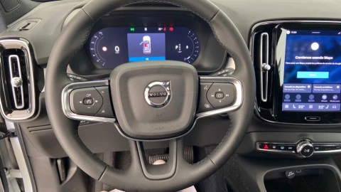 Volvo XC40 2.0 B3 G Core Auto
