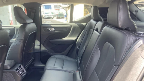 Volvo XC40 2.0 B3 G Core Auto