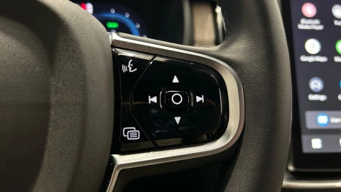 Volvo XC90 T8 Core Recharge AWD Auto 335 kW (455 CV)