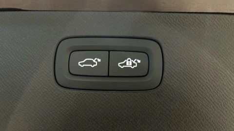 Volvo XC90 T8 Core Recharge AWD Auto 335 kW (455 CV)