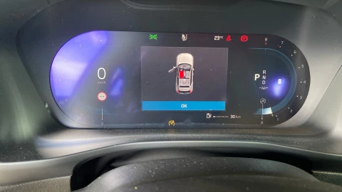 Volvo XC40 2.0 B3 G Plus Dark Auto