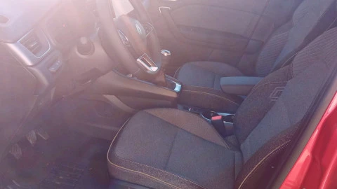 Renault Captur techno Eco-G 100cv (74 kW)