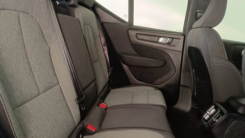 Volvo XC40 2.0 B3 G Core Auto